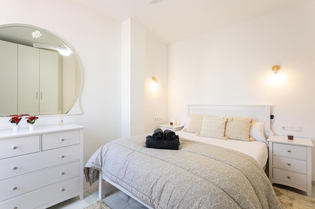 Holidays2Malaga Montesa 700M From The Beach Rooftop Terrace Exterior photo